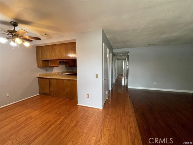 Detail Gallery Image 8 of 15 For 2560 Gonzaga Ln, Riverside,  CA 92507 - 3 Beds | 2 Baths