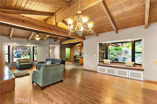 Detail Gallery Image 5 of 54 For 25009 Atwood Bld, Newhall,  CA 91321 - 3 Beds | 2/1 Baths