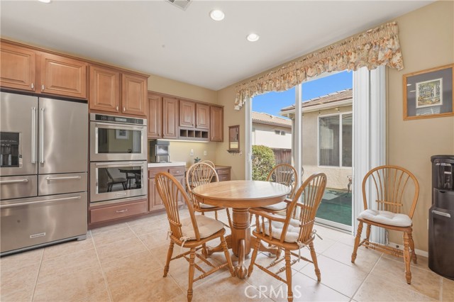 Detail Gallery Image 11 of 67 For 28245 Little Lake Ct, Menifee,  CA 92585 - 4 Beds | 3/1 Baths