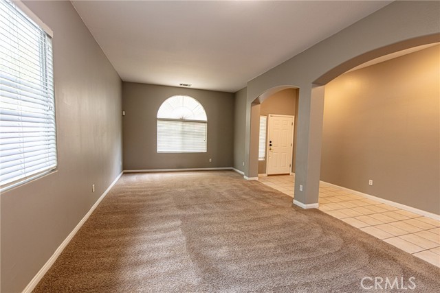 Detail Gallery Image 3 of 40 For 803 Mountain Park Dr, Bakersfield,  CA 93311 - 4 Beds | 3/1 Baths