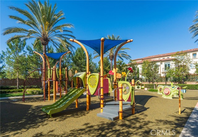 Detail Gallery Image 37 of 39 For 88 Capricorn, Irvine,  CA 92618 - 2 Beds | 2 Baths