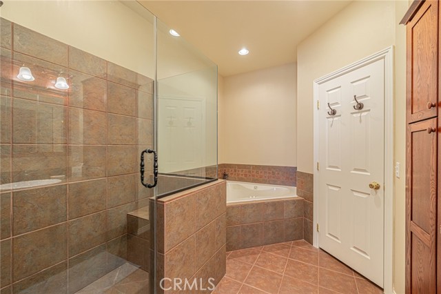 Image 49 of 72 For 2534 Desert Rose Drive