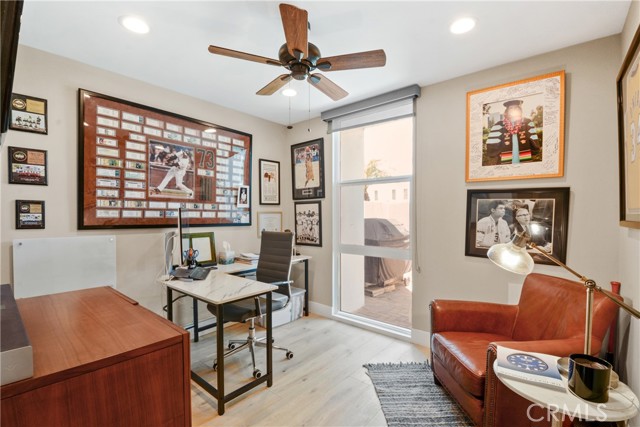 4062 Aladdin Drive, Huntington Beach CA: https://media.crmls.org/medias/fc5e6491-13b6-4f59-8f55-033f897c92f7.jpg