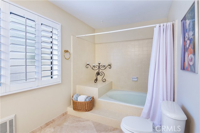 Detail Gallery Image 28 of 43 For 1344 via Romero, Palos Verdes Estates,  CA 90274 - 4 Beds | 4/1 Baths