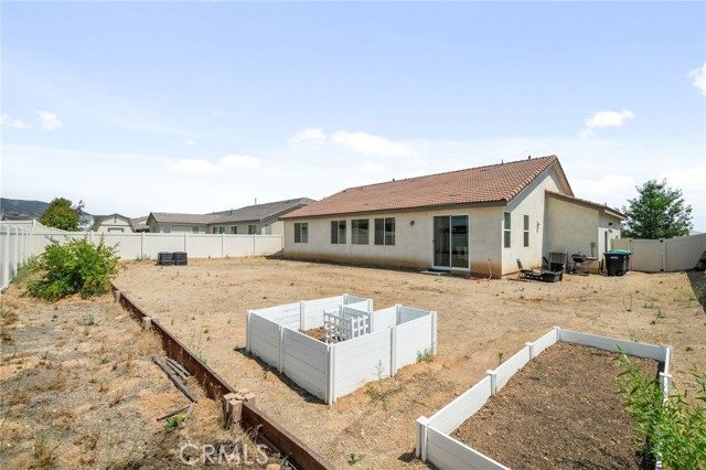 Detail Gallery Image 17 of 19 For 208 Parkview Dr, Calimesa,  CA 92320 - 4 Beds | 2 Baths