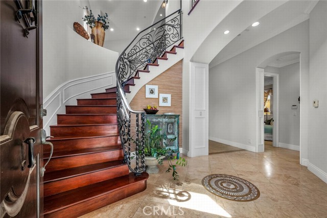 1036 Avenue C, Redondo Beach, California 90277, 5 Bedrooms Bedrooms, ,4 BathroomsBathrooms,Residential,For Sale,Avenue C,SB26075417