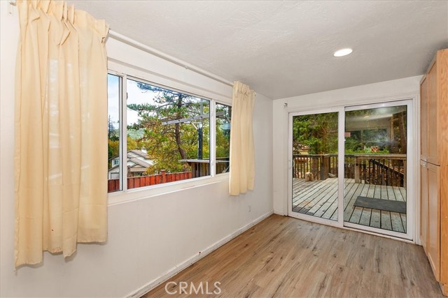 Detail Gallery Image 16 of 33 For 22726 Laurel Ln, Crestline,  CA 92325 - 4 Beds | 2 Baths