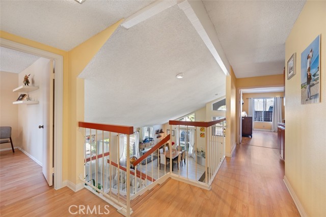 Detail Gallery Image 12 of 31 For 3485 Venetian Dr, Costa Mesa,  CA 92626 - 4 Beds | 2/1 Baths