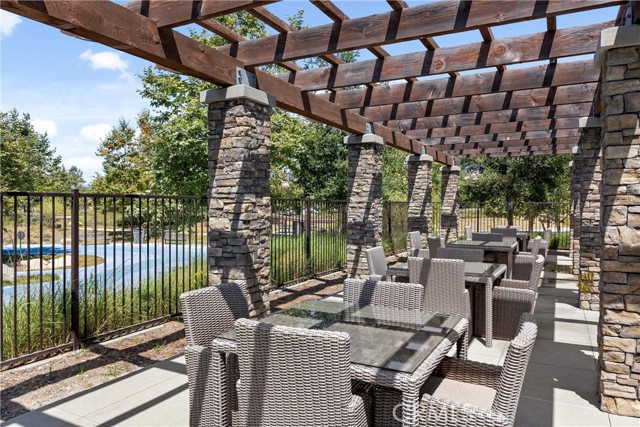 287 Barnes Road, Tustin CA: https://media.crmls.org/medias/fc627cc5-2ec9-4425-a98a-cbf5241fbb0d.jpg
