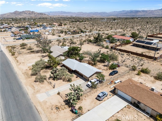 58349 Pimlico Street, Yucca Valley CA: https://media.crmls.org/medias/fc62d565-4e04-4999-a369-21f794556615.jpg