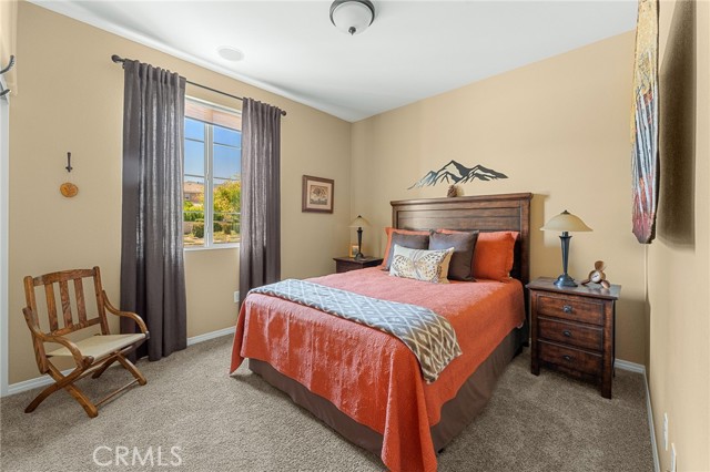 4011 Blackberry Drive, San Bernardino CA: https://media.crmls.org/medias/fc6419d5-d593-40b9-b7e3-98ddce8d507d.jpg