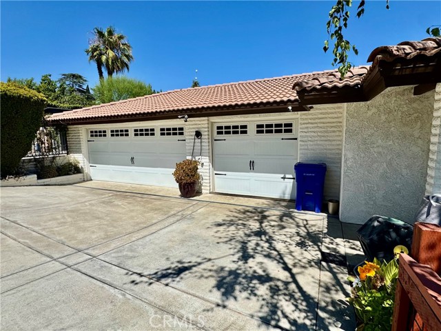 675 W Clark Street, Upland CA: https://media.crmls.org/medias/fc643169-9213-4c08-8b89-02e0d70f1a7f.jpg