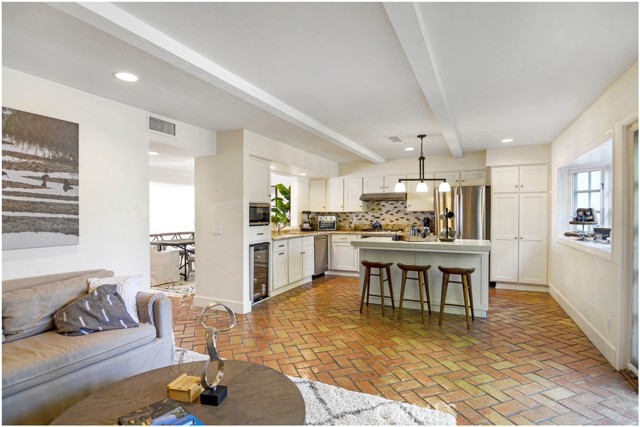 Detail Gallery Image 15 of 37 For 23281 Pompeii Dr, Dana Point,  CA 92629 - 3 Beds | 2/1 Baths