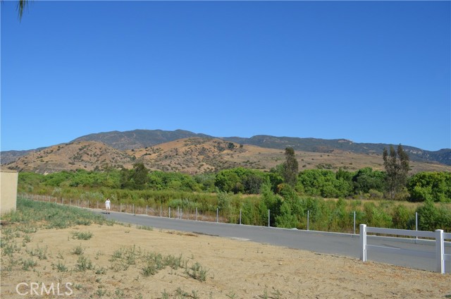 25592 Aragon Way, Yorba Linda CA: https://media.crmls.org/medias/fc6461f3-3867-44e8-aa17-f5d5e545ec4f.jpg