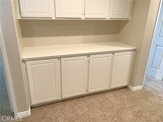 13568 Elk Ridge Court, Eastvale CA: https://media.crmls.org/medias/fc64e597-3e63-4848-af22-66105812e9f4.jpg