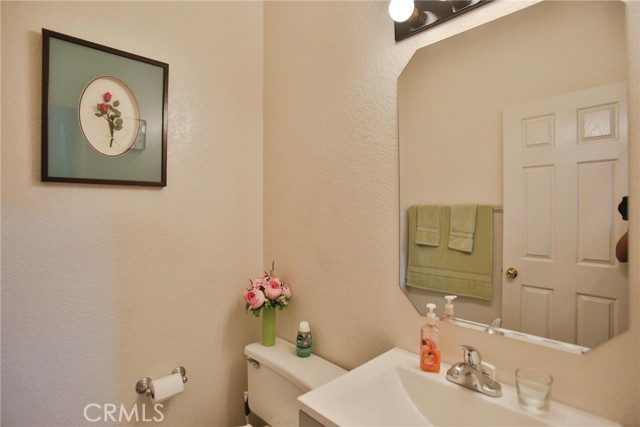 Detail Gallery Image 18 of 28 For 13524 Cobblestone Ln, Westminster,  CA 92683 - 4 Beds | 3 Baths