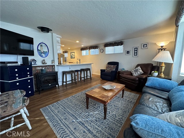 Detail Gallery Image 4 of 35 For 352 354 Eucalyptus, Avalon,  CA 90704 - – Beds | – Baths