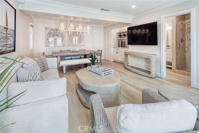 Detail Gallery Image 10 of 40 For 410 Acacia, Corona Del Mar,  CA 92625 - 2 Beds | 2 Baths