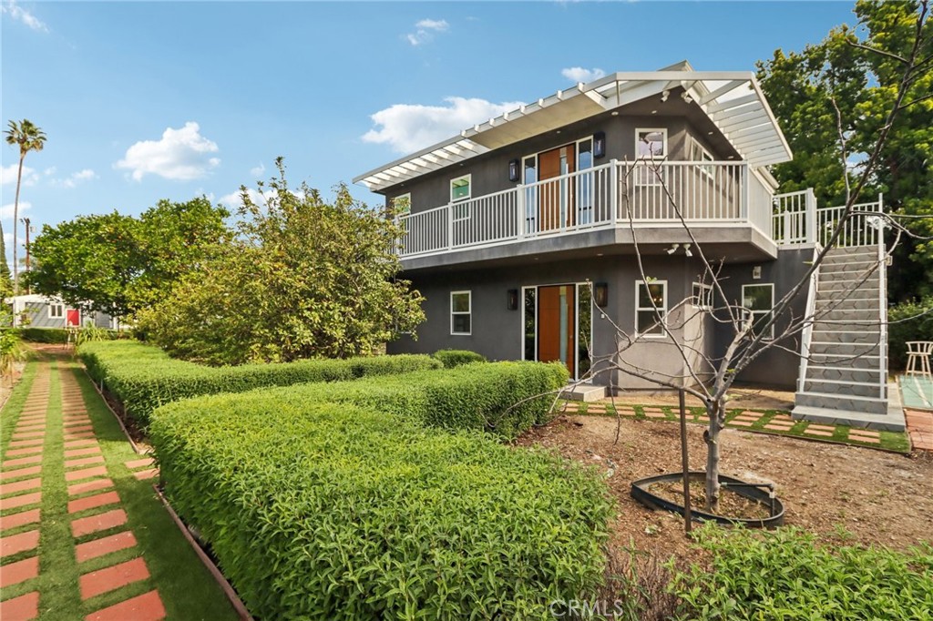 18320 Ingomar Street