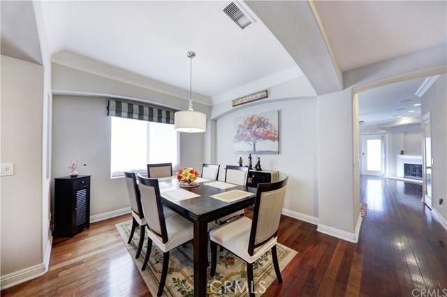 421 11th Street, Huntington Beach CA: https://media.crmls.org/medias/fc665fdc-fe4b-4111-97c4-84256955a6bc.jpg