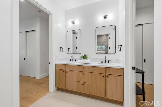 Detail Gallery Image 20 of 29 For 5110 Orange, Los Angeles,  CA 90008 - 4 Beds | 3/1 Baths