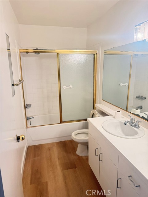 Detail Gallery Image 6 of 12 For 816 N Garfield #B,  Alhambra,  CA 91801 - 3 Beds | 2 Baths