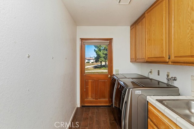 Detail Gallery Image 33 of 75 For 22691 Norbert St, Perris,  CA 92570 - 6 Beds | 4/2 Baths