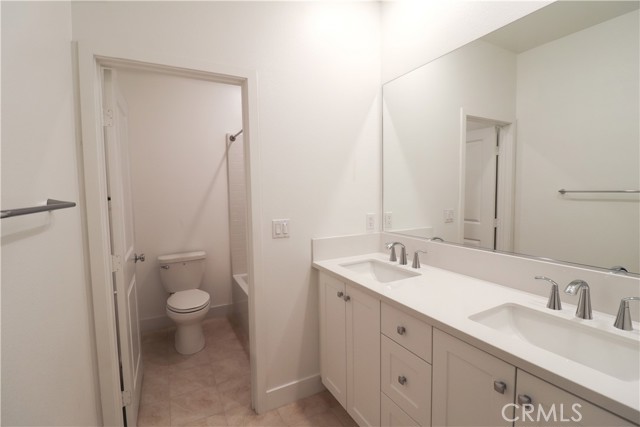 418 Lobata, Irvine CA: https://media.crmls.org/medias/fc68ad55-f119-4ae4-938b-e355af7133c4.jpg