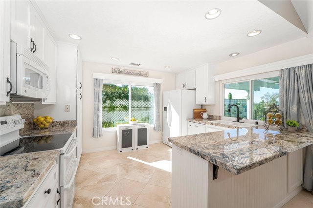 Detail Gallery Image 8 of 46 For 26041 Avenida Bonachon, Mission Viejo,  CA 92691 - 4 Beds | 2 Baths