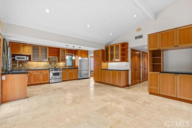 Detail Gallery Image 2 of 19 For 19251 Sierra Cadiz Rd, Irvine,  CA 92603 - 3 Beds | 2 Baths