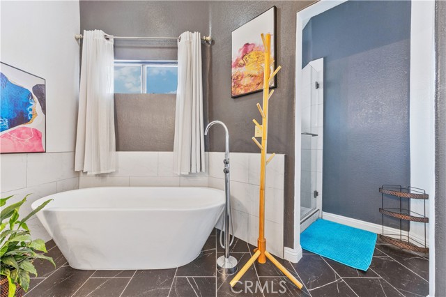 15689 Ladera Vista Drive, Chino Hills CA: https://media.crmls.org/medias/fc6a7be0-89f6-4cd8-8cd3-12ca423cc244.jpg