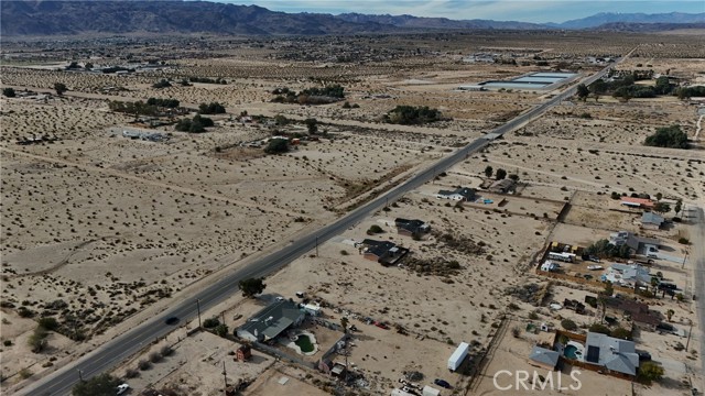 Detail Gallery Image 8 of 11 For 792 Amboy, Twentynine Palms,  CA 92277 - – Beds | – Baths
