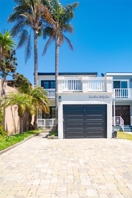 Detail Gallery Image 2 of 45 For 1742 Dixon St, Redondo Beach,  CA 90278 - 3 Beds | 2 Baths