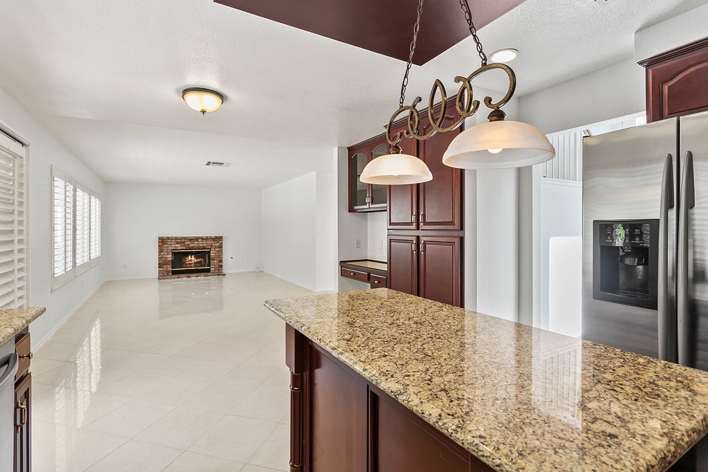 Detail Gallery Image 13 of 31 For 1138 Silver Eagle, Corona,  CA 92881 - 4 Beds | 3 Baths