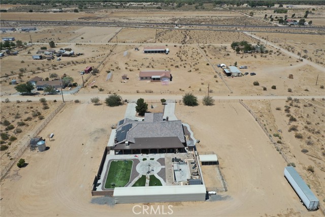 24625 Ledbury Road, Oro Grande CA: https://media.crmls.org/medias/fc6c9ba3-22cf-4936-93bf-e824f00d3515.jpg