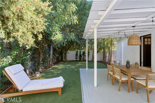 Detail Gallery Image 38 of 40 For 4800 Mary Ellen, Sherman Oaks,  CA 91423 - 3 Beds | 2 Baths