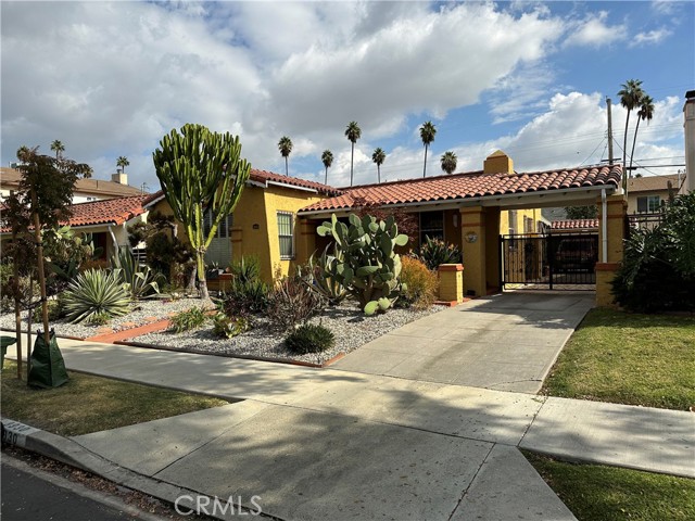 Detail Gallery Image 1 of 1 For 3930 Roxton Ave, Los Angeles,  CA 90008 - 2 Beds | 1 Baths