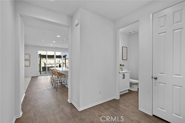 Detail Gallery Image 5 of 56 For 24085 Midvale Ct, Corona,  CA 92883 - 4 Beds | 3 Baths