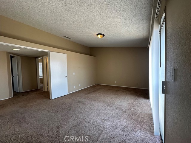 Detail Gallery Image 14 of 18 For 23599 Parkland Ave, Moreno Valley,  CA 92557 - 3 Beds | 2/1 Baths