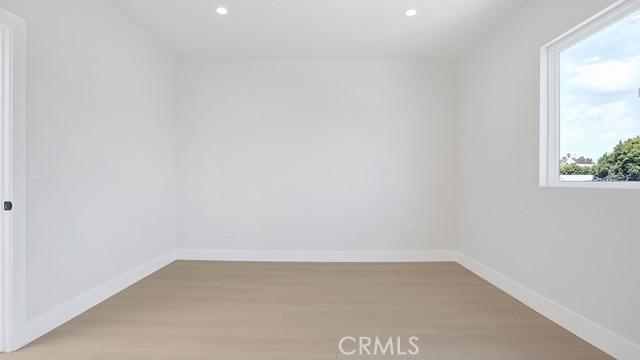 Detail Gallery Image 24 of 35 For 1213 N. Kingsley Dr #1213 1/2,  Los Angeles,  CA 90029 - 4 Beds | 4 Baths