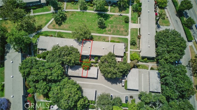 5179 Village, Los Angeles CA: https://media.crmls.org/medias/fc73033a-983f-40a9-acb9-2368a5460a62.jpg