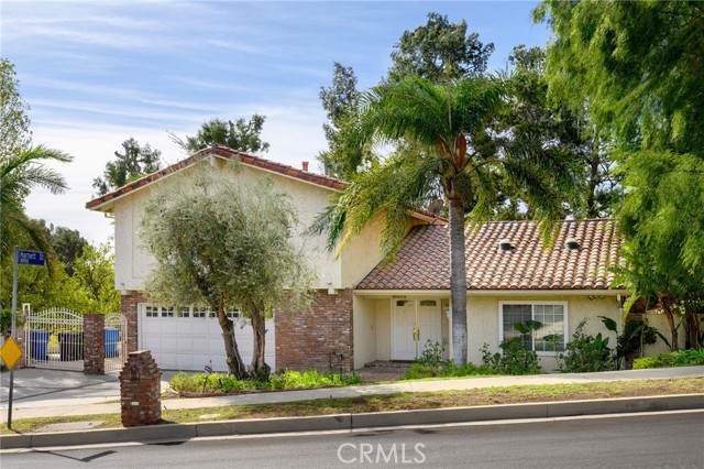 Detail Gallery Image 1 of 41 For 10433 Wystone Ave, Porter Ranch,  CA 91326 - 4 Beds | 2/1 Baths