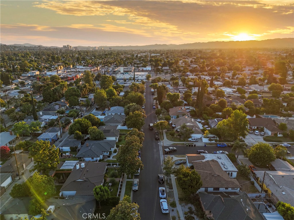 https://media.crmls.org/medias/fc7347cc-b912-44bf-99c4-179faf684924.jpg?preset=X-Large