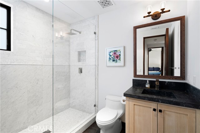 444 De Sola, Corona del Mar CA: https://media.crmls.org/medias/fc73970a-63f5-450a-9aba-3a873e5c83d1.jpg