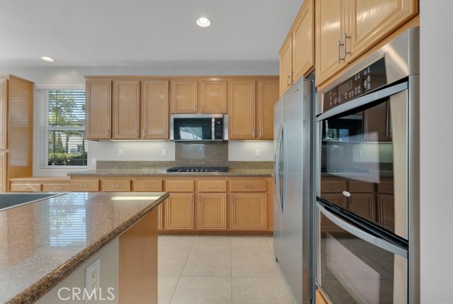 Detail Gallery Image 5 of 30 For 406 Town Forest Ct, Camarillo,  CA 93012 - 3 Beds | 2/1 Baths