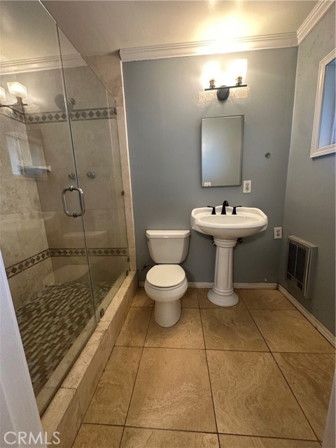 15926 Napa Street, North Hills CA: https://media.crmls.org/medias/fc749ee2-bd0b-47b7-ad0e-06ee9a7da0f6.jpg