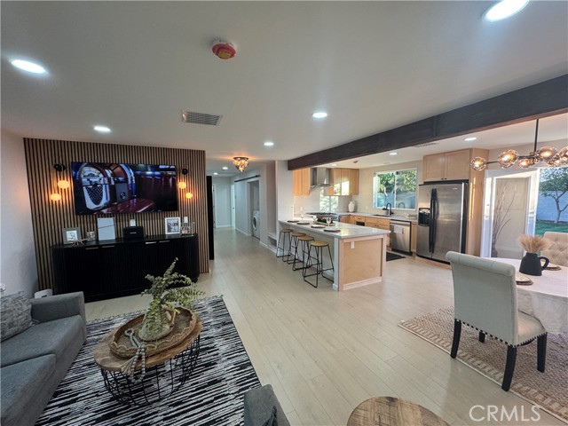 Detail Gallery Image 6 of 18 For 1334 E Mayfair, Orange,  CA 92867 - 3 Beds | 2 Baths