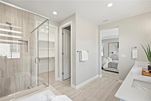 206 Phoebe, Irvine CA: https://media.crmls.org/medias/fc75a6c6-88fe-41da-aa49-d2e2eda5750a.jpg