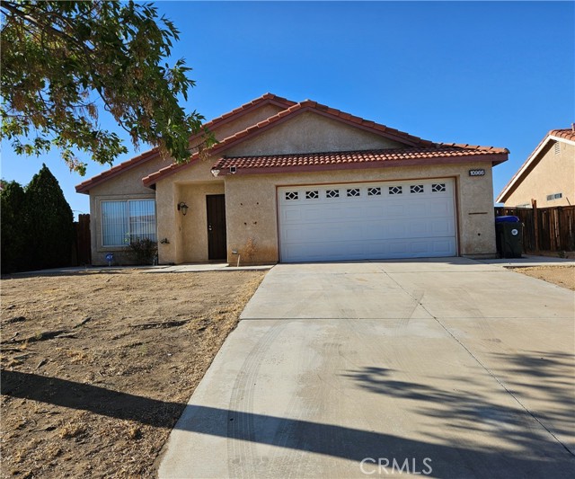 10966 Willow Lane, Adelanto CA: https://media.crmls.org/medias/fc76139e-f1c1-4e49-a3a0-a5fa5cd21925.jpg