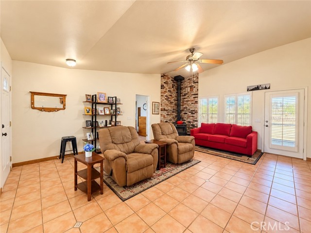 3 Bed Home for Sale in Tehachapi, California